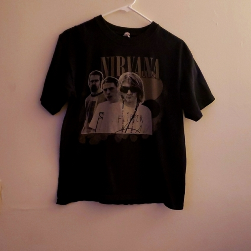 Small‎ Anvil Nirvana Flipper Vintage Tshirt